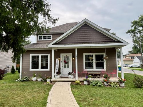 1300 Bobolink Rd, Valparaiso, IN, 46383-2102 | Card Image