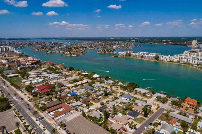 340 83 Rd Ave, House other with 2 bedrooms, 1 bathrooms and null parking in ST PETE BEACH FL | Image 38