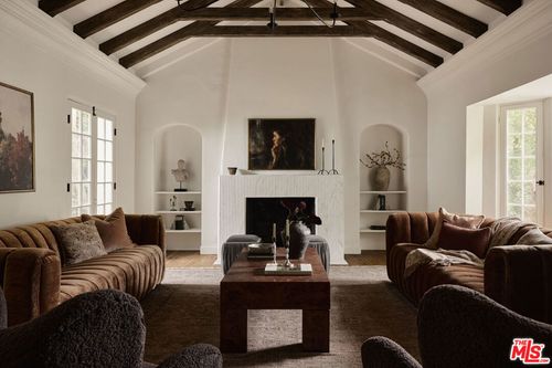 1654 N Beverly Dr, Beverly Hills, CA, 90210-2316 | Card Image