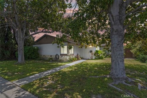 8252 Mcfadden Ave, Midway City, CA, 92655-1611 | Card Image