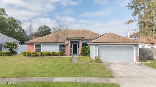 8444 Country Bend Circle E, Jacksonville, FL, 32244 | Card Image