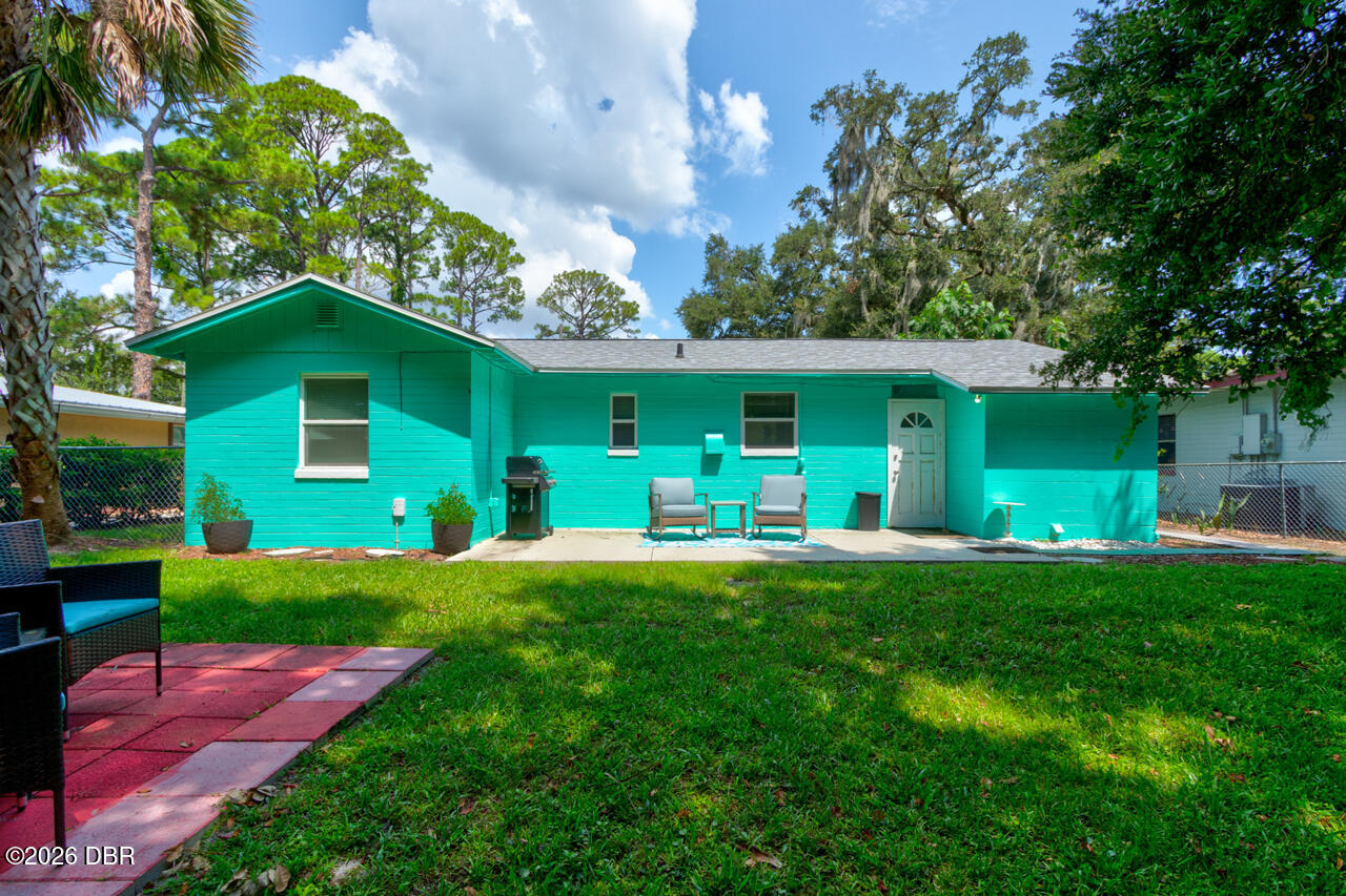 Residential in South Daytona 4
