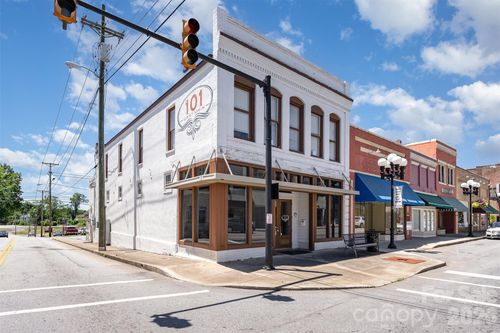 101 W Main St, union, SC, 29379-2328 | Card Image