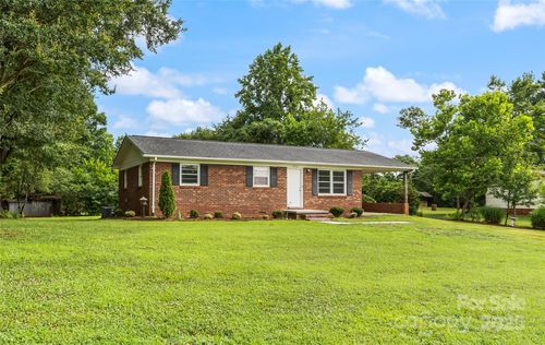 4146 Old State Rd, Newton, NC, 28658-8771 | Card Image