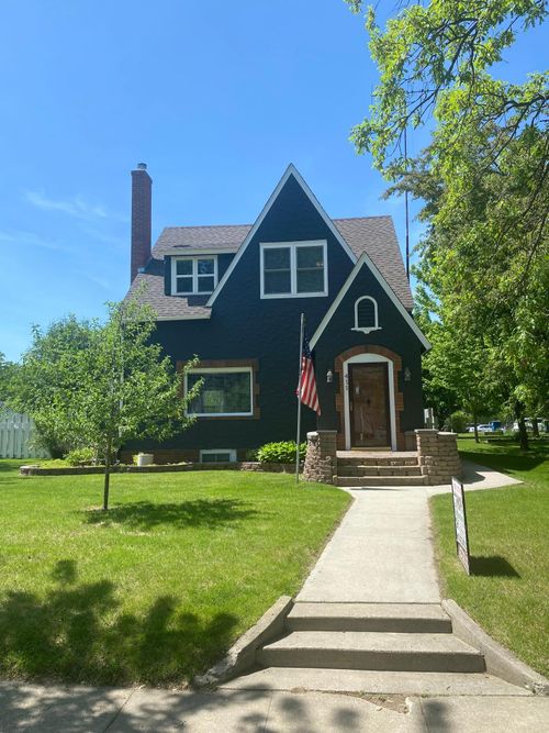 411 2nd St Sw, Wadena, MN, 56482-1412 | Card Image