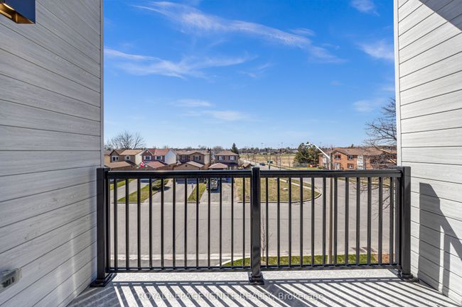 2 - 188 Angus Dr, Condo with 3 bedrooms, 2 bathrooms and null parking in Ajax ON | Image 15