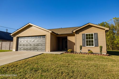 7709 Stonewood Creek Dr, Corryton, TN, 37721-4335 | Card Image