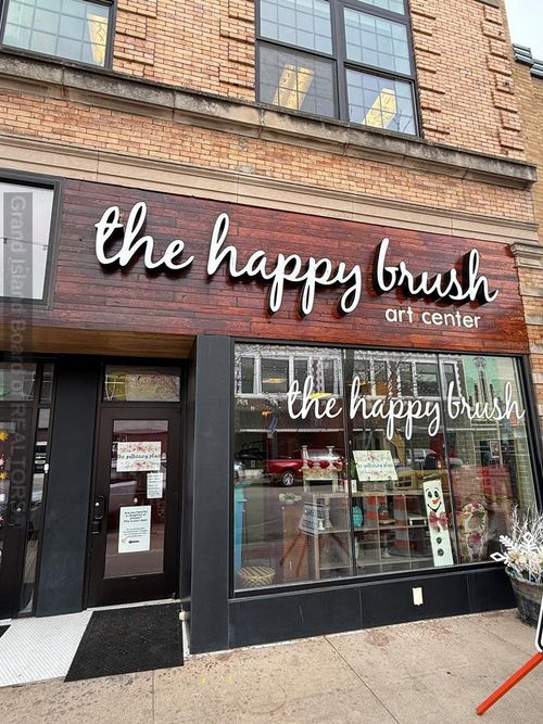 305 W 3rd St, Grand Island, NE, 68801-5940 | Card Image