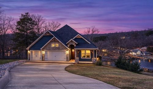 4 Partney Cir, Bella Vista, AR, 72715-6919 | Card Image