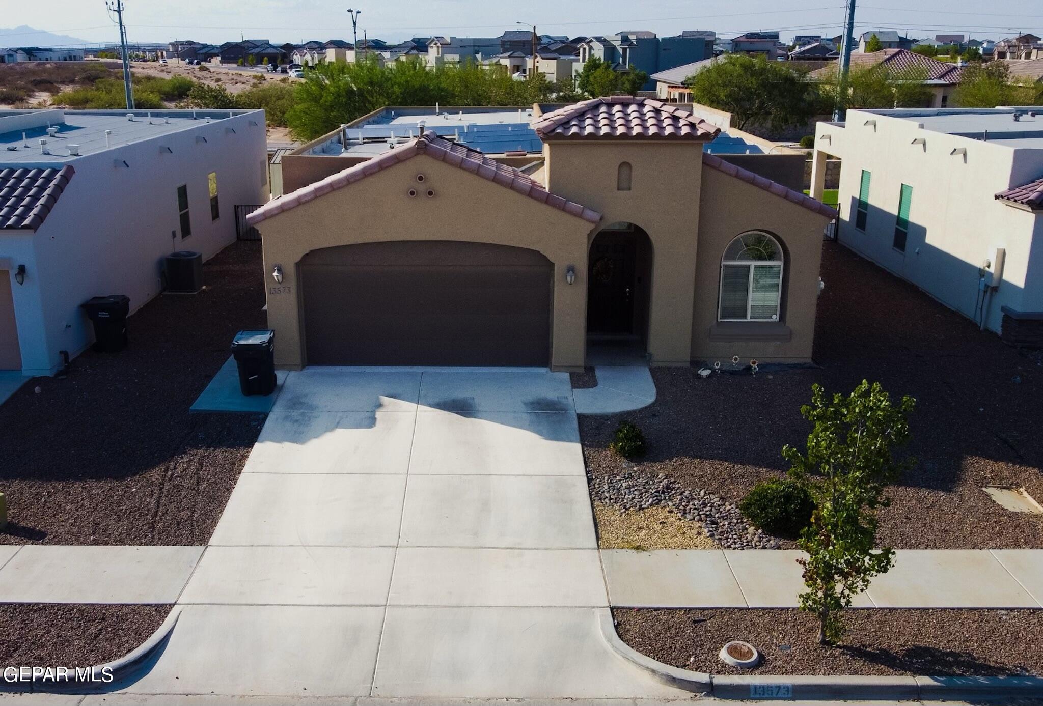 Lartington , El Paso, TX 79928