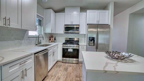 711 House Creek Dr, Leander, TX, 78641-3053 | Card Image