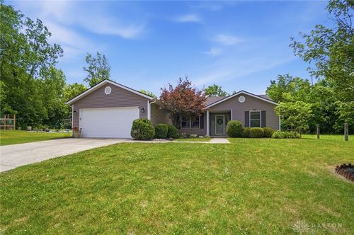 332 Skinner Dr, Trotwood, OH, 45426-3443 | Card Image