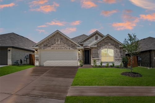 919 Madeline Ln, Cleburne, TX, 76033-7607 | Card Image