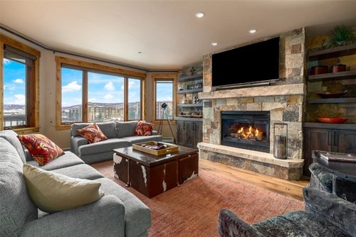 212-2053 Ski Time Square Dr, Steamboat Springs, CO, 80487-9000 | Card Image