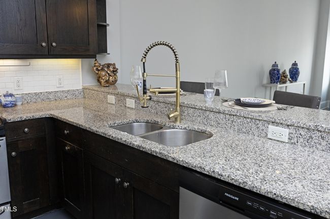 08Kitchen | Image 7