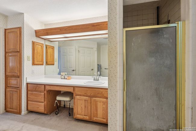 19229 Blume Dr, House other with 3 bedrooms, 2 bathrooms and null parking in Lytle TX | Image 10