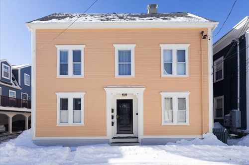 apt-3-16 Bentley St, Salem, MA, 01970-5380 | Card Image