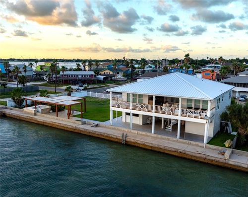 204 Bayshore Dr, Ingleside, TX, 78362-4717 | Card Image