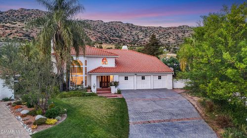 5045 Wagner Way, Oak Park, CA, 91377-4706 | Card Image
