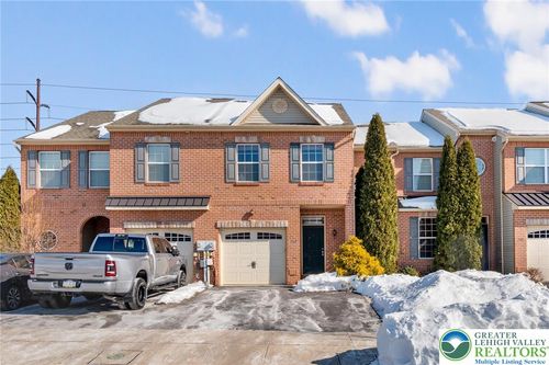 262 Milkweed Drive, Allentown City, PA, 18104 | Card Image