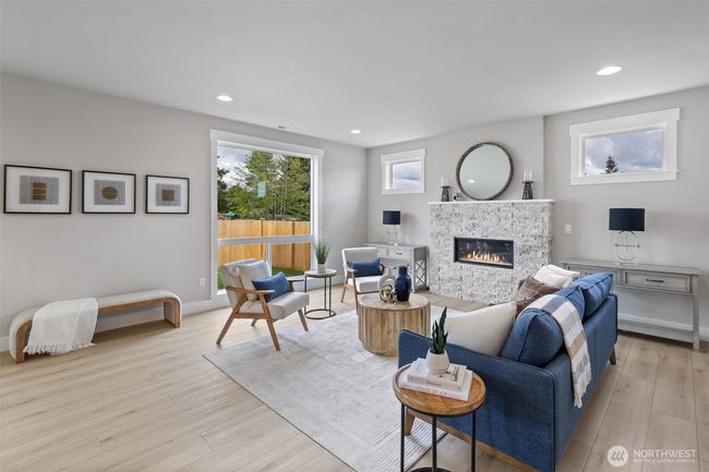 Photos are of model home of another community and are for illustration purposes only to reflect typical finishes. May depict seller enhancements. Colors & options may vary. | Image 6