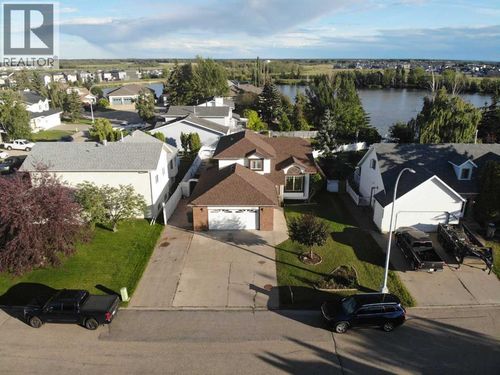 8905 102 Ave, Grande Prairie, AB, T8X1E9 | Card Image