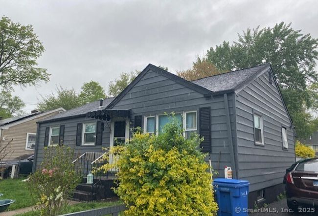 142 Yale St, House other with 3 bedrooms, 1 bathrooms and 2 parking in Hartford CT | Image 7