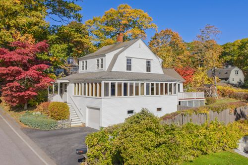 18 Town Landing Rd, Falmouth, ME, 04105-1624 | Card Image