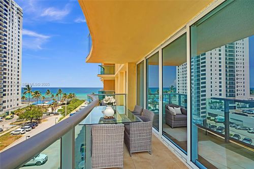 apt-636-2501 S Ocean Dr, Hollywood, FL, 33019-2610 | Card Image