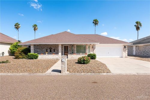 7433 Golf Dr, Mission, TX, 78572-8959 | Card Image