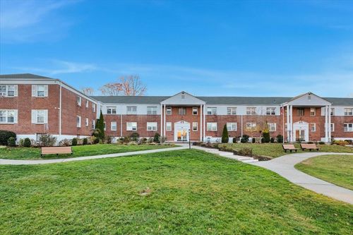 apt-2e-10 South Rd, Harrison, NY, 10528-3340 | Card Image