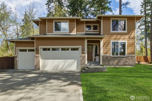 13430 Patriot Way Se, Renton, WA, 98059-7002 | Card Image