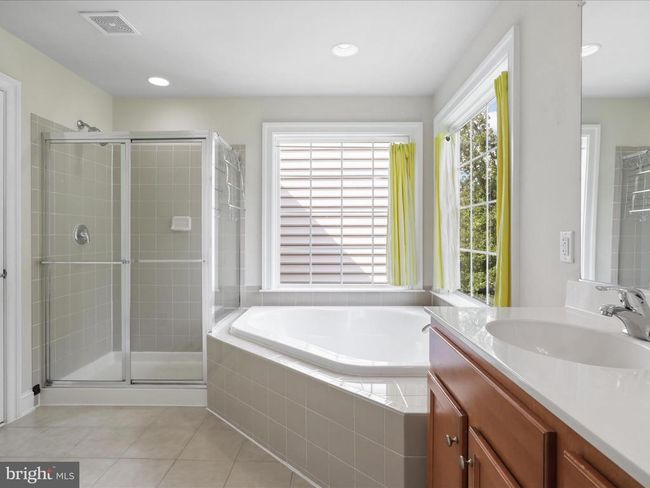 25486 Hopton House Ter, Townhouse with 3 bedrooms, 4 bathrooms and null parking in CHANTILLY VA | Image 10