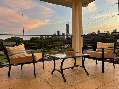 1402 E 11th St, Austin, TX, 78702-2714 | Card Image