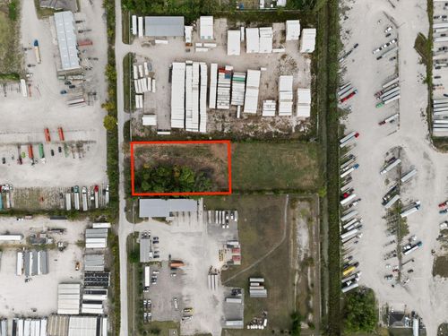 6110 Norwich St, Houston, TX, 77028-4830 | Card Image