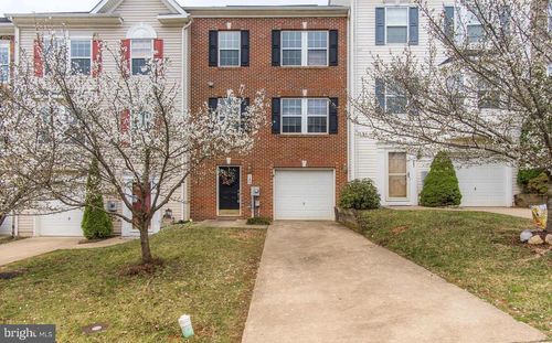 105 Raphael Ct, MARTINSBURG, WV, 25403-3904 | Card Image