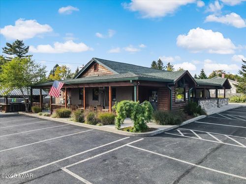 1045 Route 390, Greentown, PA, 18426-4453 | Card Image