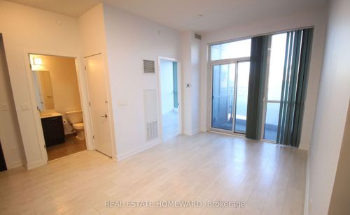 732-50 Bruyeres Mews, Toronto, ON, M5V0H8 | Card Image