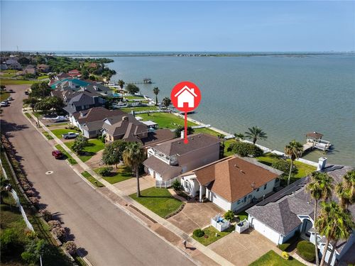 1343 Bayview Dr, Portland, TX, 78374-3028 | Card Image