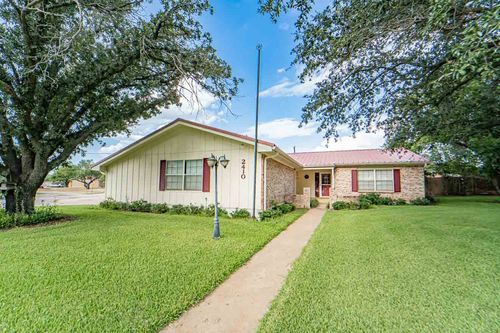 2410 Sha Lane Street, Breckenridge, TX, 76424 | Card Image