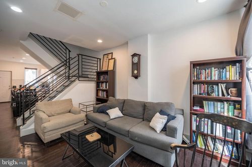 1770 Waterloo St, PHILADELPHIA, PA, 19122-3217 | Card Image