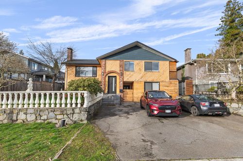 5307 Springdale Crt, Burnaby, BC, V5B2B5 | Card Image