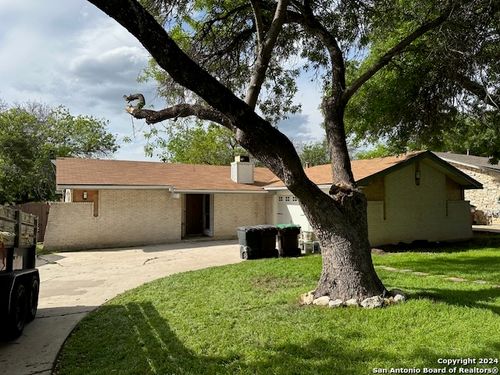 7011 Forest Moss St, San Antonio, TX, 78240-3228 | Card Image