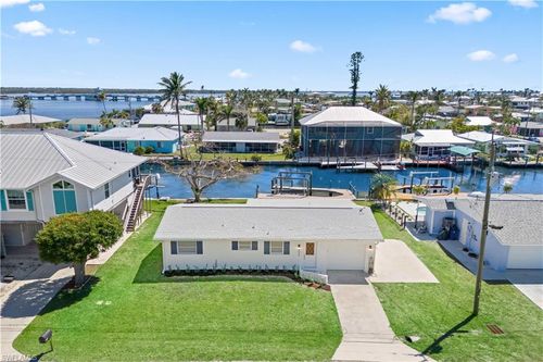 2655 Clyde St, MATLACHA, FL, 33993-9741 | Card Image