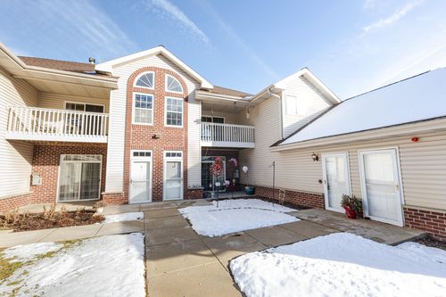 N43W32953 Rasmus Rd, Nashotah, WI, 53058-9457 | Card Image