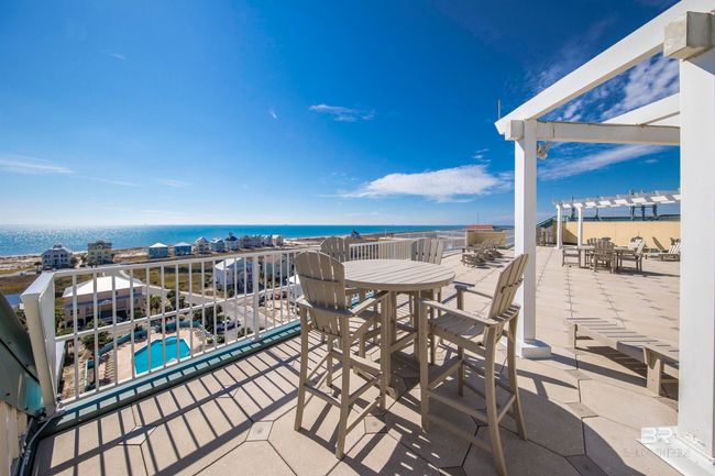 Rooftop Sundeck | Image 54