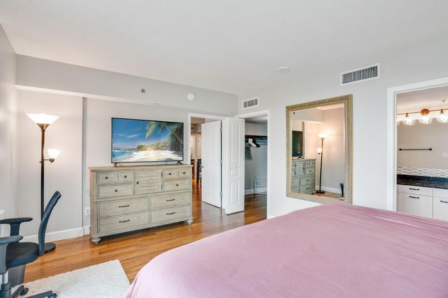 UNIT-511 - 300 S Duval St, Condo with 2 bedrooms, 2 bathrooms and null parking in Tallahassee FL | Image 9