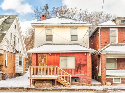 614 8th St, Beaver Falls, PA, 15010-4545 | Card Image