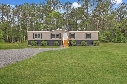 95 Tundra Ln, Ridgeville, SC, 29472-3318 | Card Image