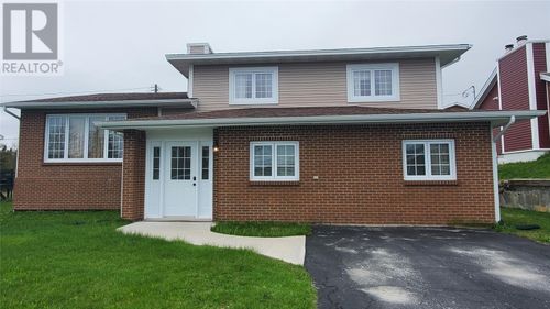 10 Brunswick Rd, St. Anthony, NL, A0K | Card Image